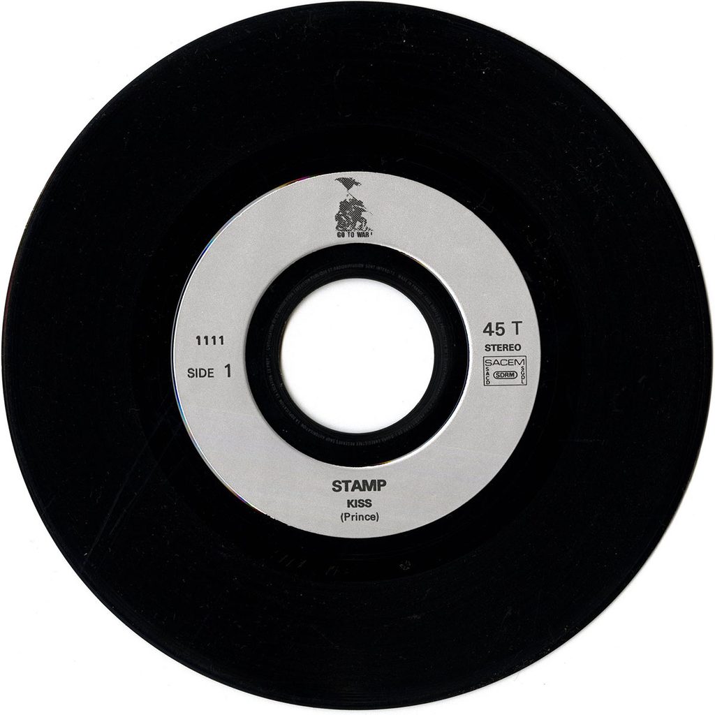 Stamp-Kiss-EuthanasieDI03-1024x1024 Stamp "Kiss"