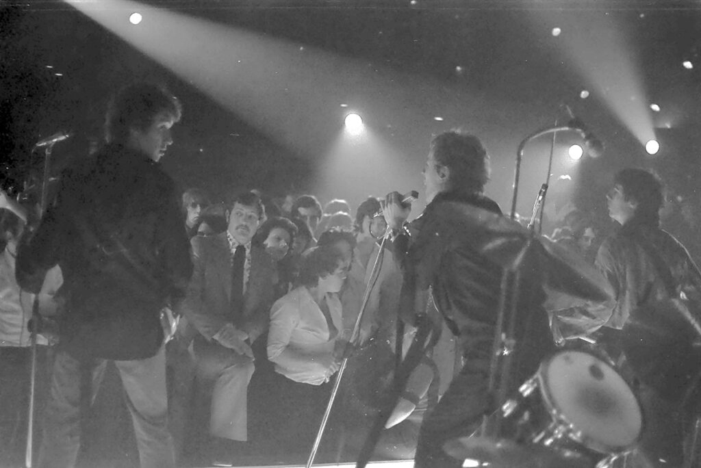 1976.09.03-Sex-Pistols-Pascal-et-Berangere-HiePH03-1024x684 Sex Pistols (03 et 05/09/76)
