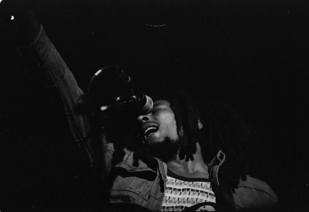 1977.05.10-Marley-Embareck-EmbareckNEGATIF314a-1024x704 Rico, Bob Marley (10/05/77)