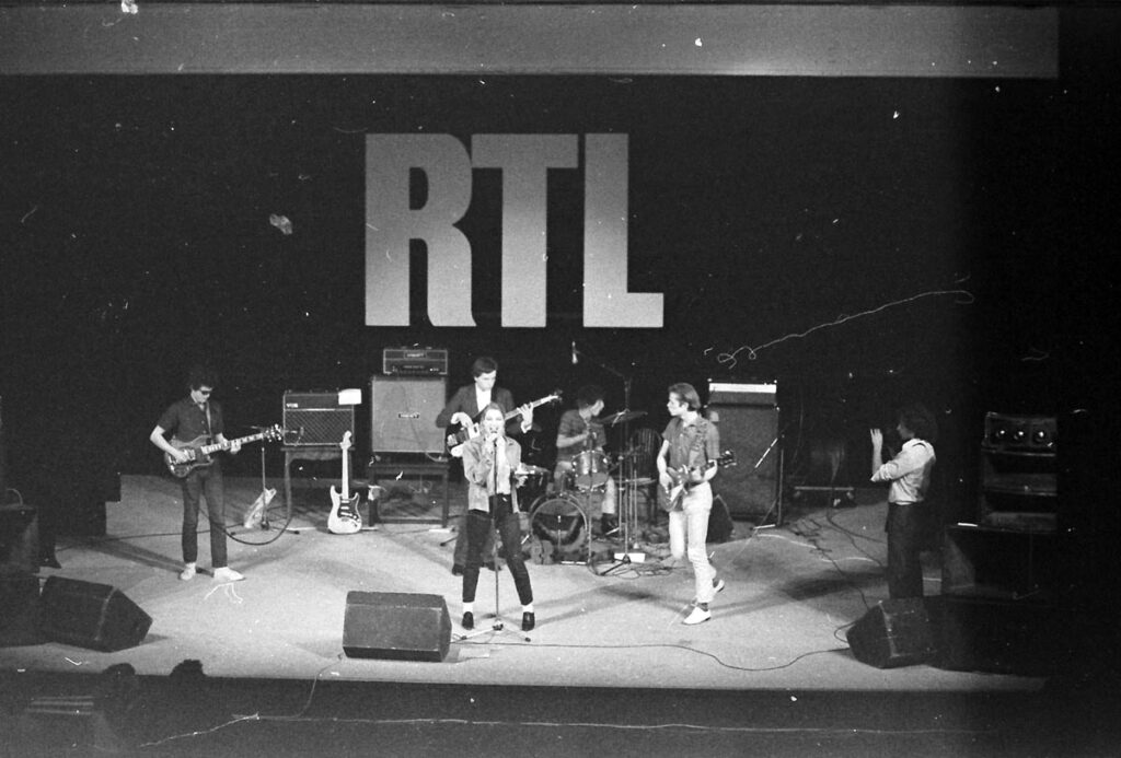 1977.05.12-au-Theatre-Montparnasse-25-francs-1024x693 Stinky Toys (12/05/77)