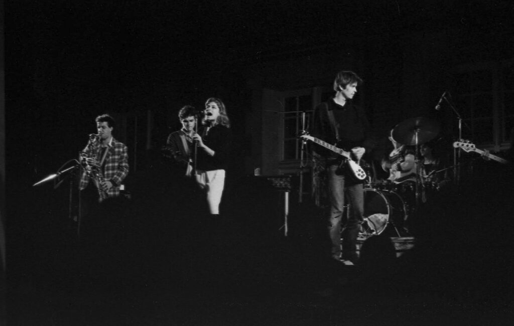 Stinky-Toys-live-en-1979-a-Massy-Palaiseau_2850204242417024103_o-1024x650 Stinky Toys (12/05/79)
