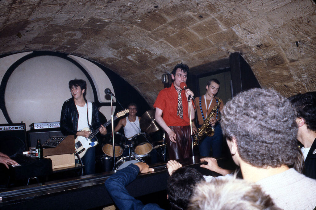 1980.09-Nouveaux-Riches-Embareck-EmbareckDIAPO030-1024x681 Les Nouveaux Riches (??/09/80)