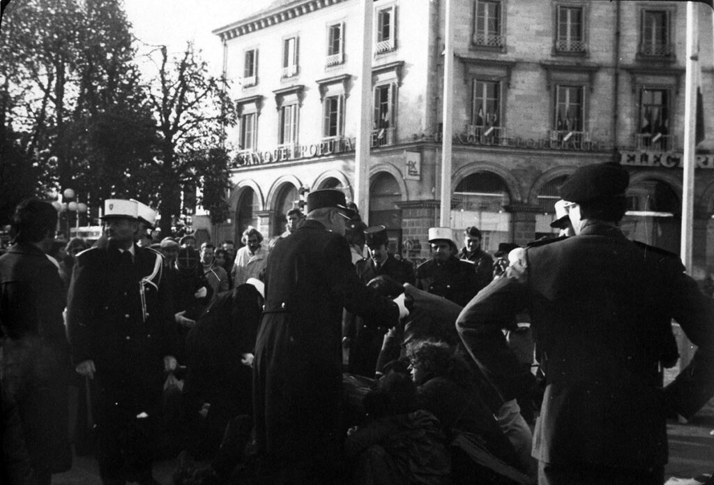 1980.11.11-FRAD037_7PH-1024x695 Manifestation du 11 novembre (11/11/80)