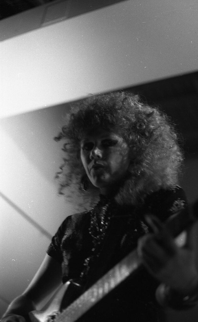 Cramps-Live-1981.06.16-32-Michel-Rose-629x1024 Fanatics, La Souris Déglinguée (annulé), Cramps (16/06/81)