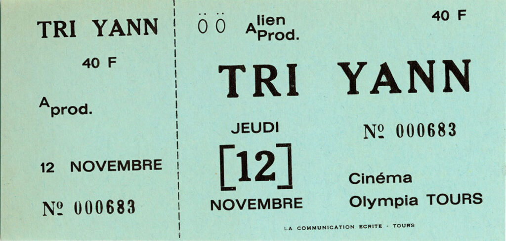 1981.11.12-FRAD037_121J31_9TI-1024x489 Tri Yann (12/11/81)