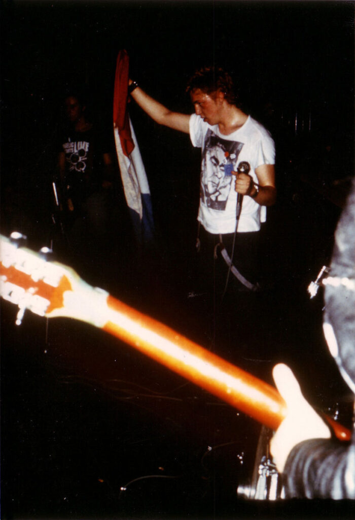 Komintern-Sect-1982.05.23-04-700x1024 "Orléans Punk" (23/05/82)