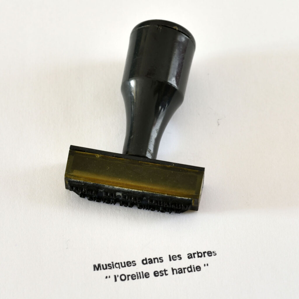 1982.06.05-Musiques-dans-les-arbres-Tampon01-Oreille-est-Hardie-2-1024x1024 "Musiques dans les arbres" (05/06/82)