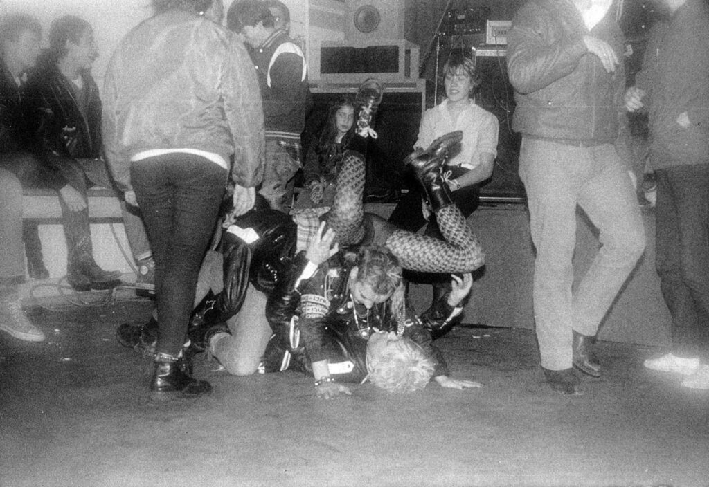 1982.11.20-Rochecorbon-007-Vero-1024x704 Foutre, Collabos (20/11/82)