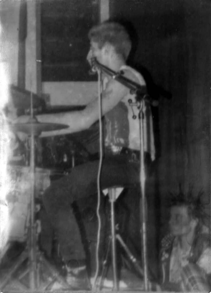 Criminal-Damage-1983.09.19-02-737x1024 "Punky Horreur Show" (17/09/83)