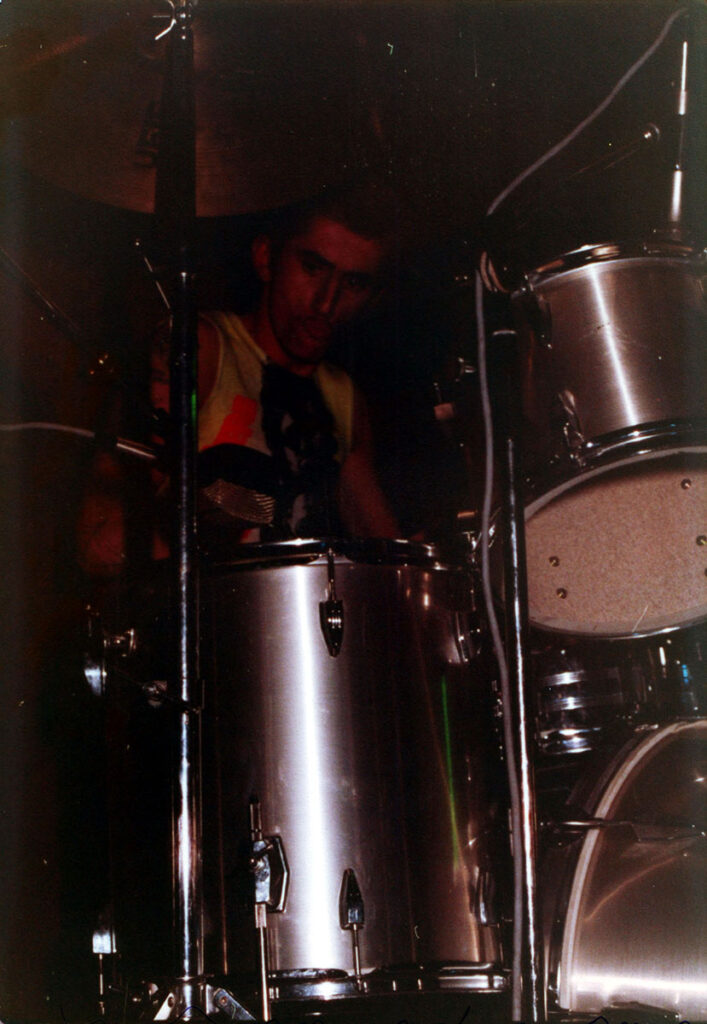 Criminal-Damage-1983.09.19-03-Denis-707x1024 "Punky Horreur Show" (17/09/83)