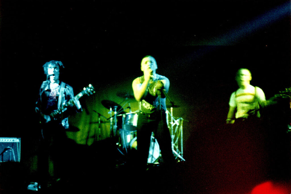 Komintern-Sect-1983.09.19-01-1024x683 "Punky Horreur Show" (17/09/83)
