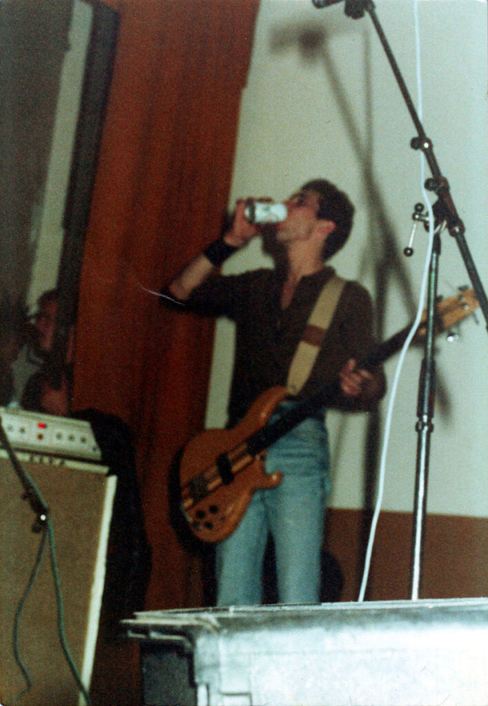 Nana-Bonnard-1983.09.19-03-Denis-707x1024 "Punky Horreur Show" (17/09/83)