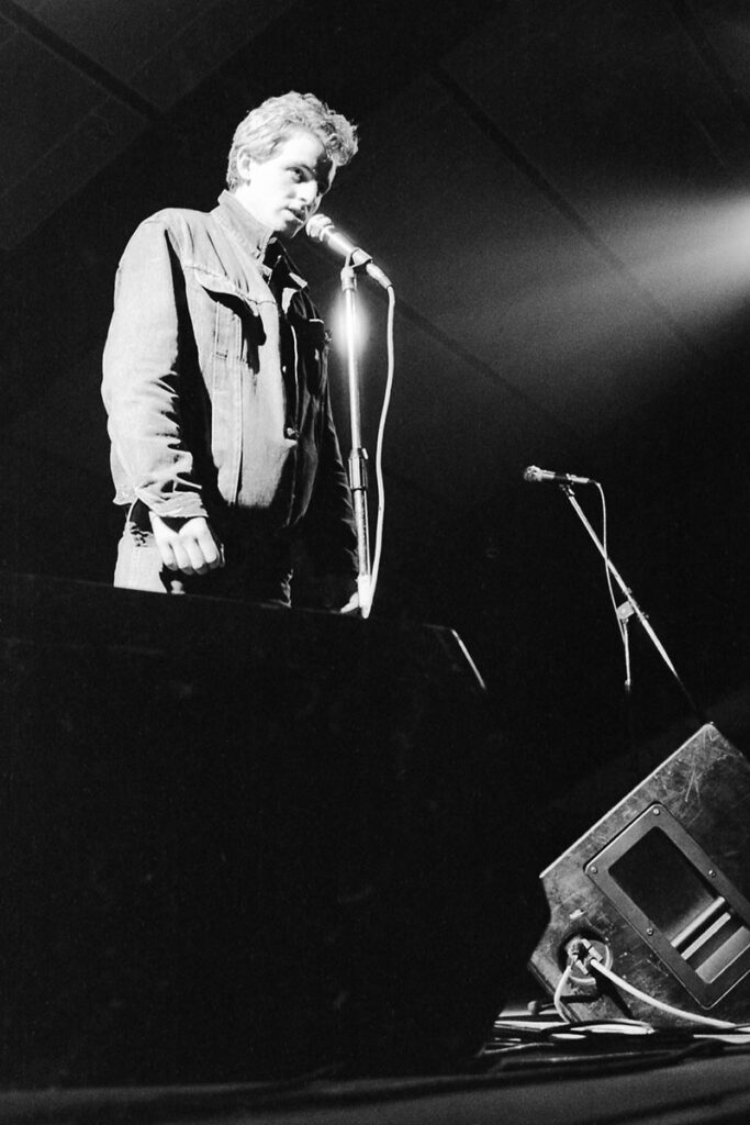 1984.05.11-Bernie-01-Bernard-Montilhaud-683x1024 "Festival rock" (11/05/84)