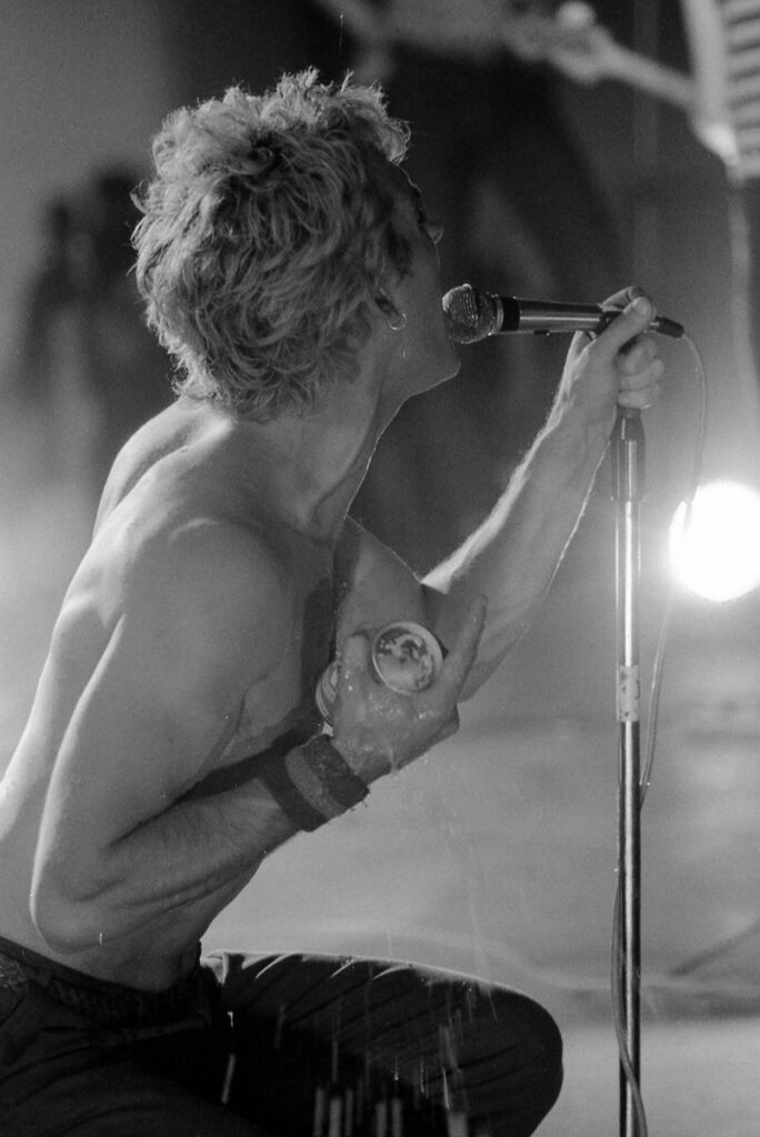 1984.05.11-Oberkampf01-Bernard-Montilhaud-684x1024 "Festival rock" (11/05/84)