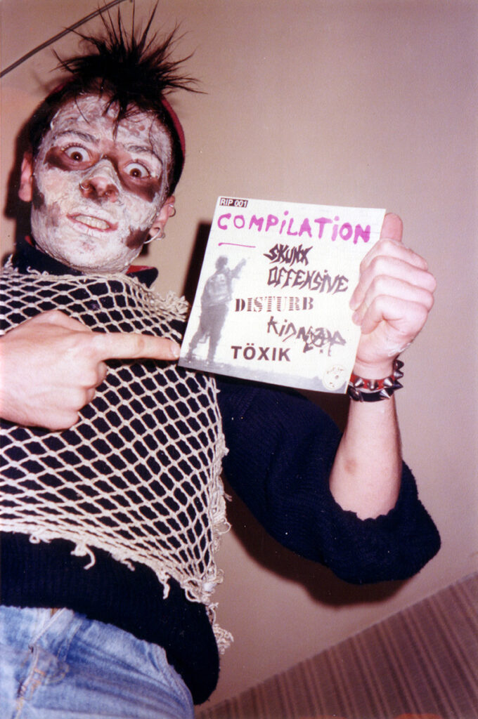 1984-Ripost-RipostPH03-680x1024 "Ripost"