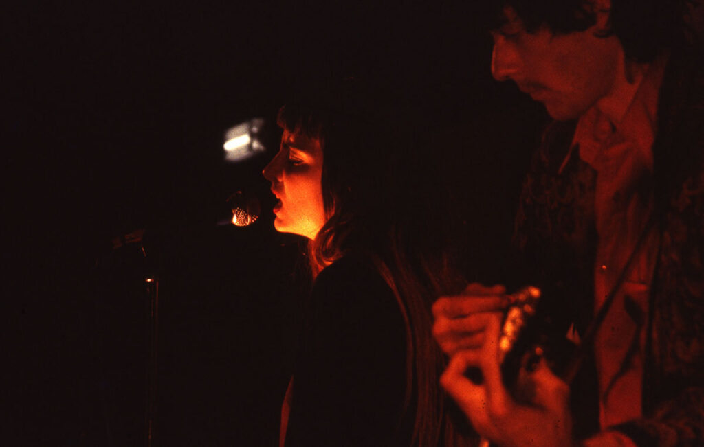 1984.10.19-Rita-Mitsouko-Diapositive01-Oreille-est-Hardie023-1024x651 "Le retour du fils de l'O.H." (19/10/84)