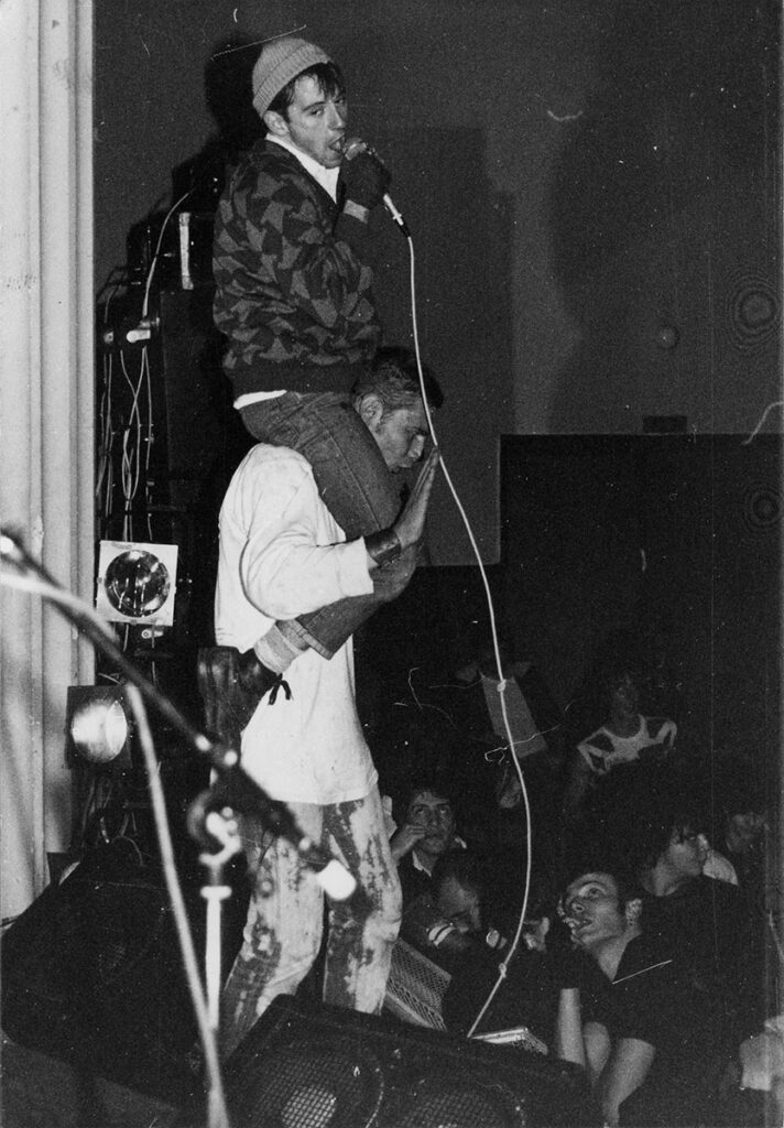 1984.11.16-Camera-Silens-Jean-Marc-02-712x1024 Camera Silens, Collabos (16/11/84)