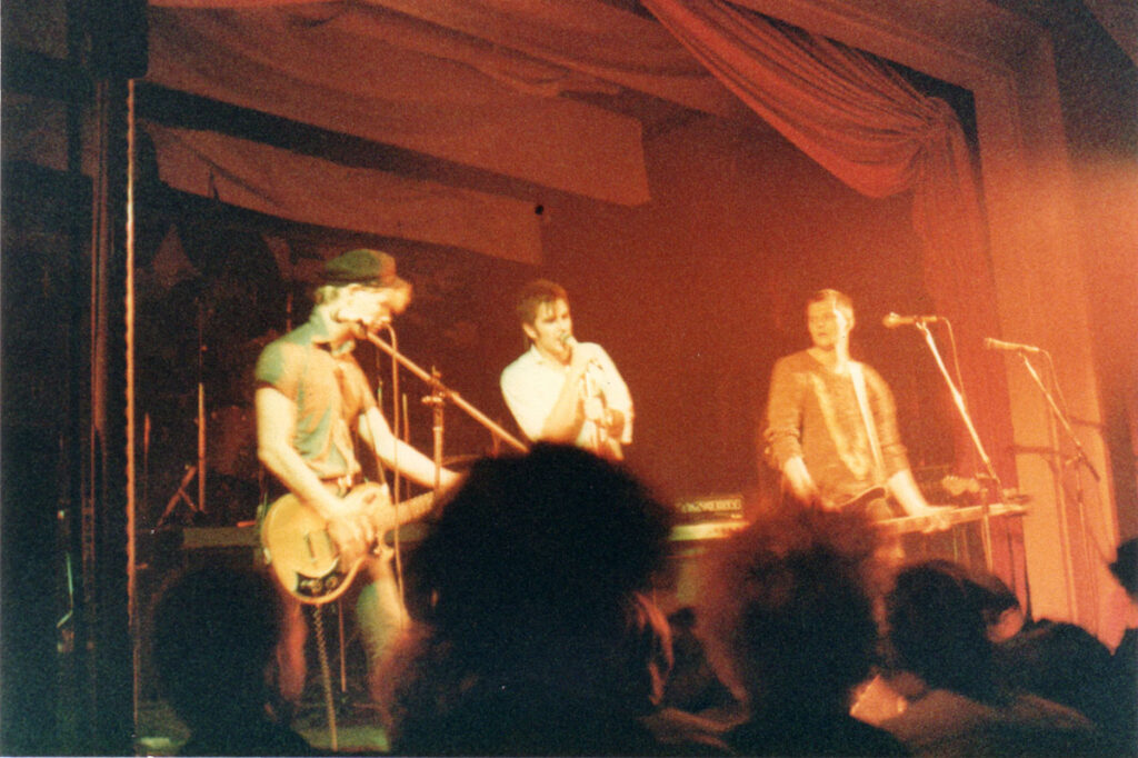 Kidnap-1984.11.02-02-1024x682 Les Vampires, Kidnap, Newtown Neurotics (02/11/84)