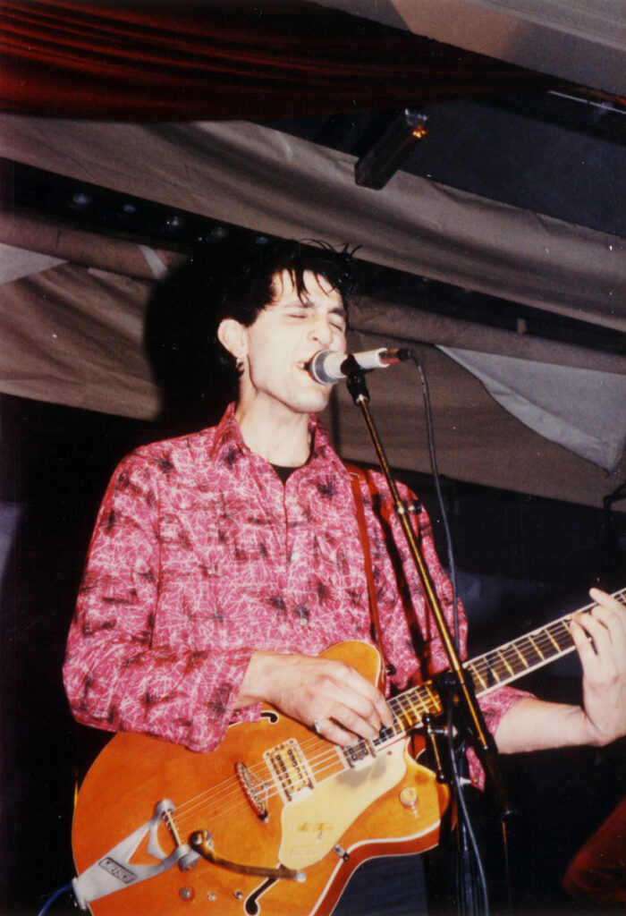 Snappin-boys-Live-1985.02.01-03-700x1024 Les Thugs, Hot Pants, Snapping Boys (01/02/85)