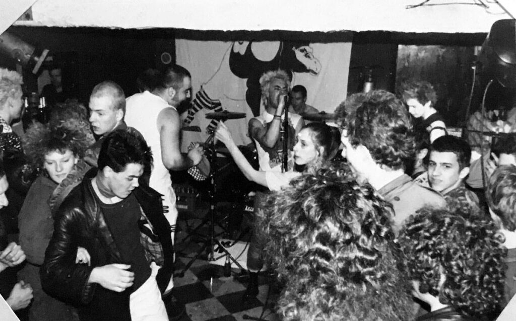 1985.03.14-Trotskids-Jean-christophe-BarrePH04-1024x638 Trotskids, Final Blast (14/03/85)