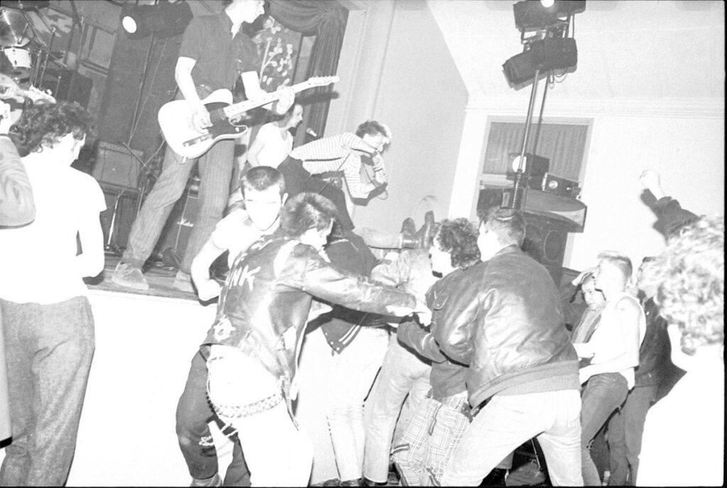 1985.03.22-2.18-Ultraviolet-1024x688 Ultraviolet, D.E.M, Bérurier Noir (22/03/85)