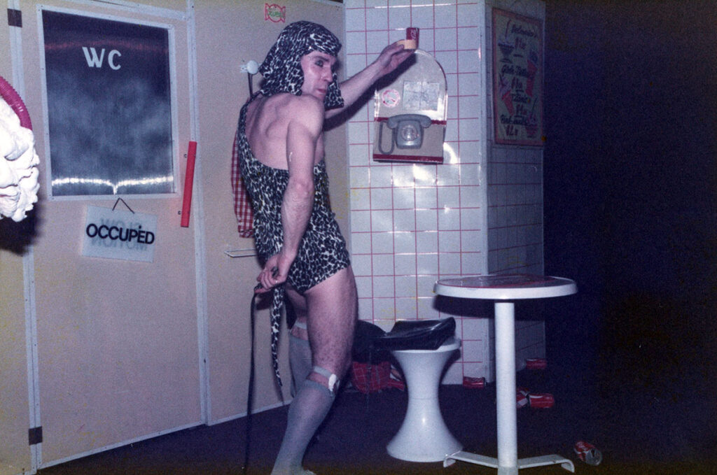 1985.03.29-Photo02-Gisele-1024x679 "Soirée anniversaire" Vincent B "Last Lunch" (29/03/85)