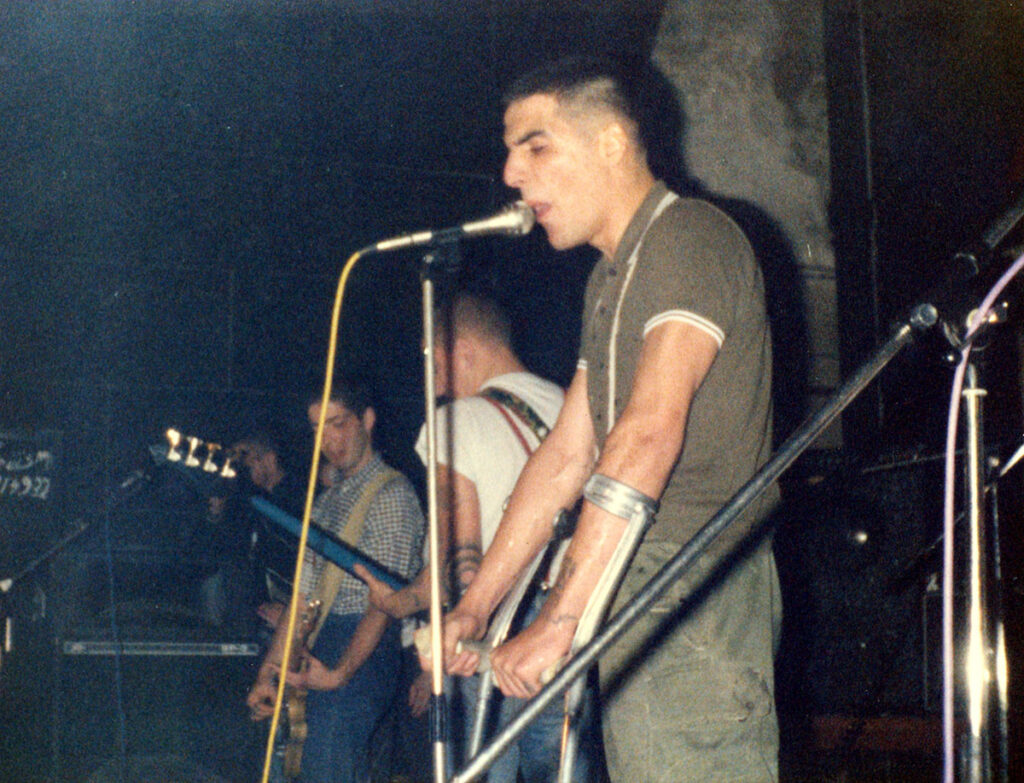 1985.10.18-Evil-Skins-PH-07-1024x783 Komintern Sect, Parabellum (annulé), Evil Skins (18/10/85)