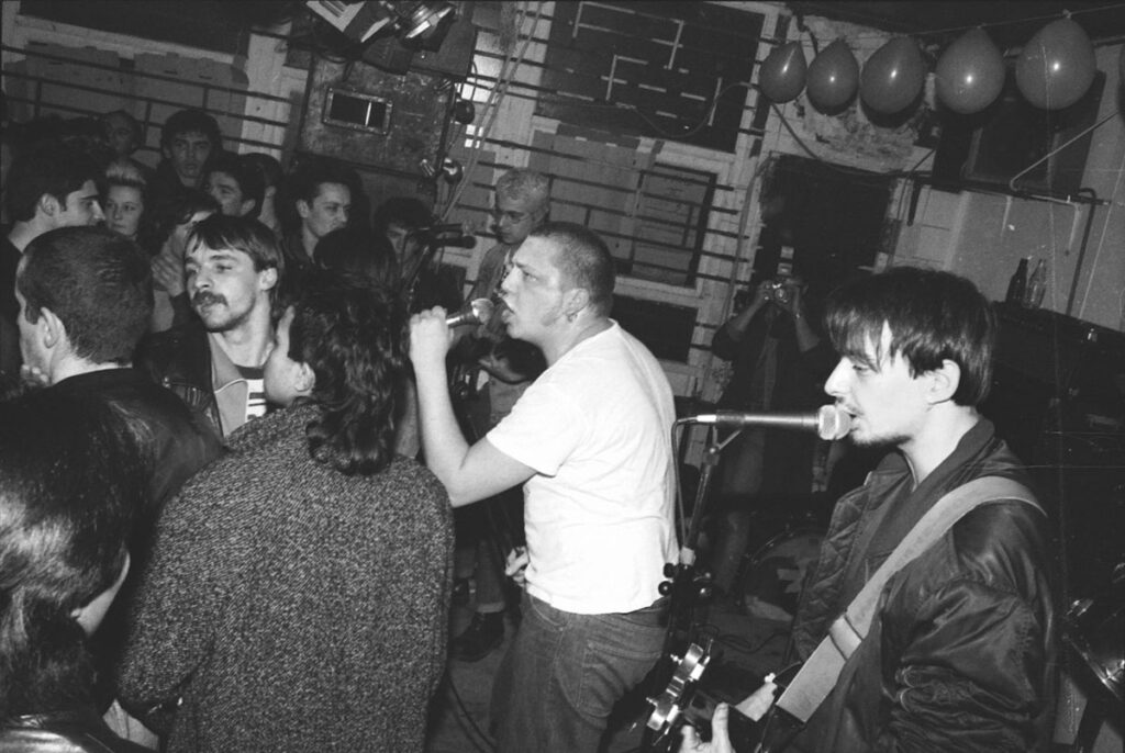 1985.12.11-1.73-Komintern-Sect-1024x686 Les Privés, Komintern Sect (11/12/85)