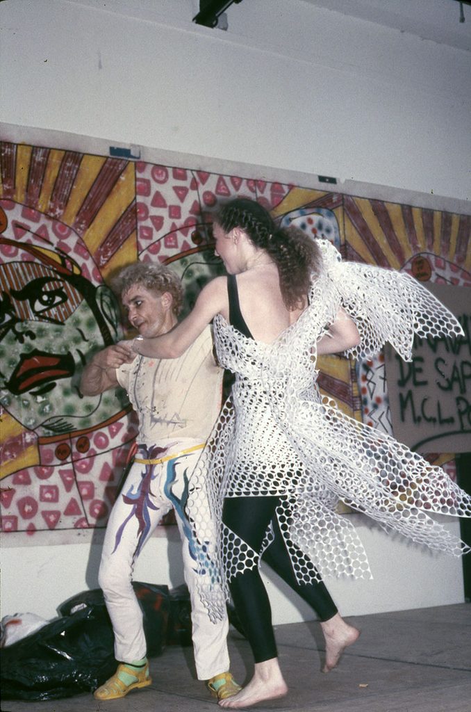1987-Defile-MinoDIA113-678x1024 Mino, Véronique Mendes "Travail de sapes !" (22/10/86)