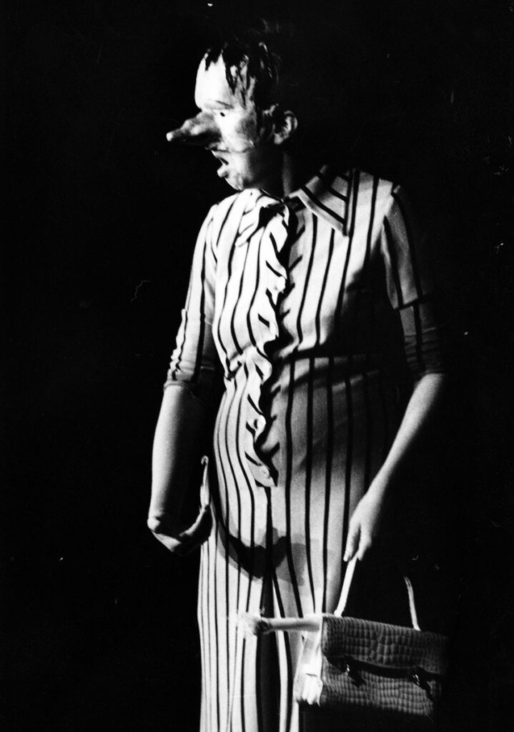 1986.12.18-Photo02-51-Z-3-Moreau-719x1024 Yolande Moreau (18 au 20/12/86)