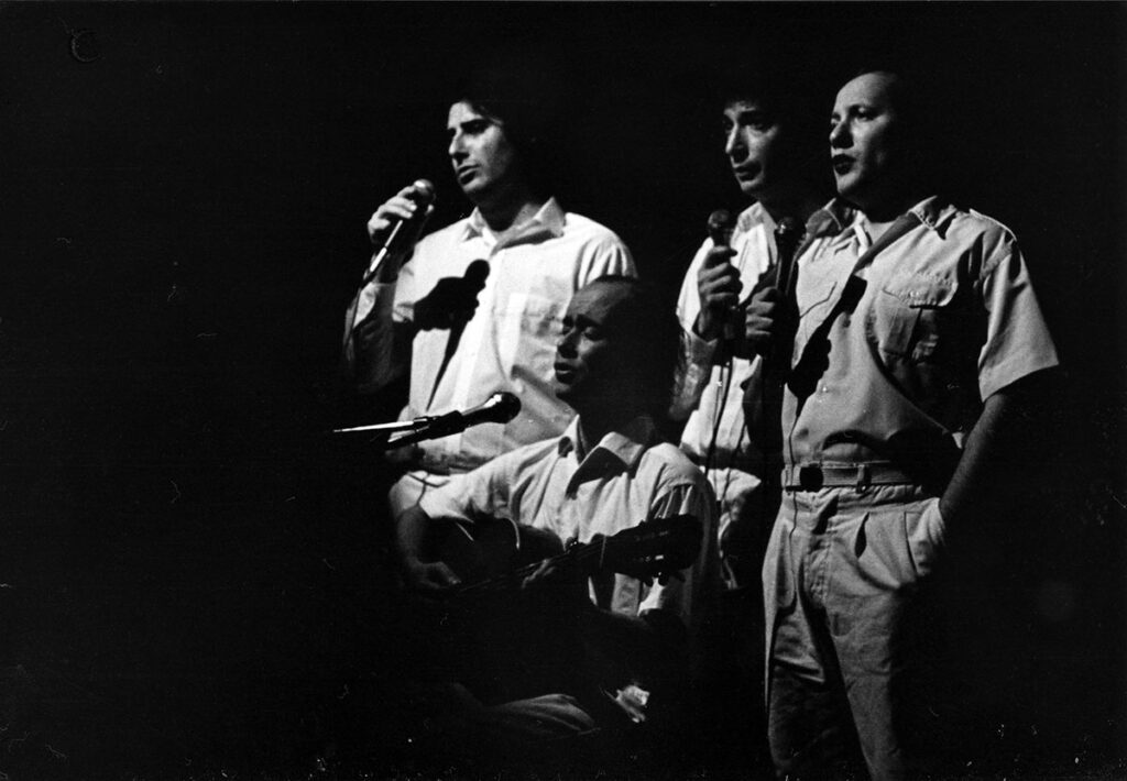 1987.01.08-Photo01-51-Z-3-Chanson-plus-1024x710 Chanson Plus Bifluorée (08 au 10/01/87)