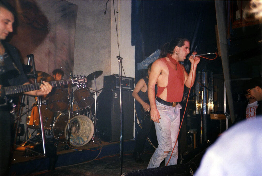 1987.11.18-Litfiba-Photo01-Dominique-B002-1024x691 Litfiba (18/11/87)