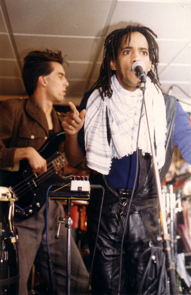 Babylon-fighters-Live-1987.11.20-04-666x1024 Babylon Fighters, Shériff (20/11/87)