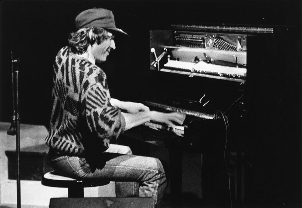 1987.12.16-Photo01-51-Z-4-1024x705 Trio Francis Lockwood (16/12/87)