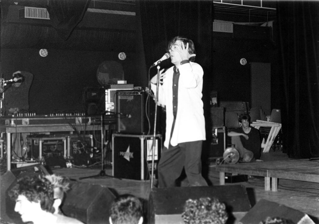 1988.01.22-Family-Rock-Pleiade-Christophoros-KalodikisPH129-1024x718 Family Rock, Zéro de Conduite (22/01/88)