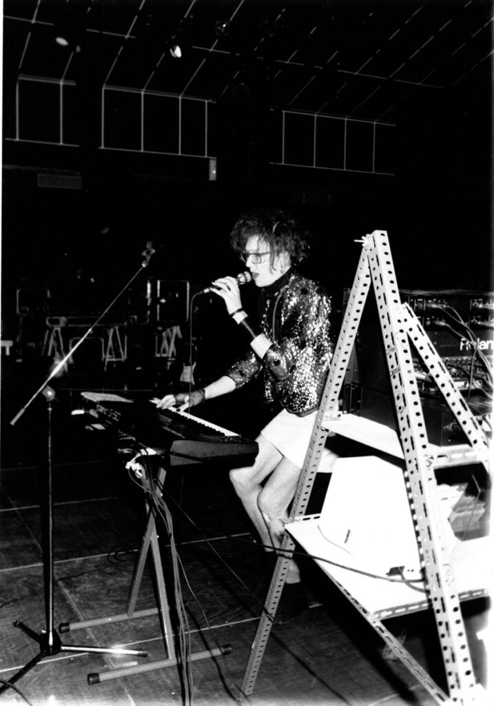 1988.02.13-Pleiade-Christophoros-KalodikisPH140-717x1024 Neon Judgment, Liza Neliaz (12/02/88)
