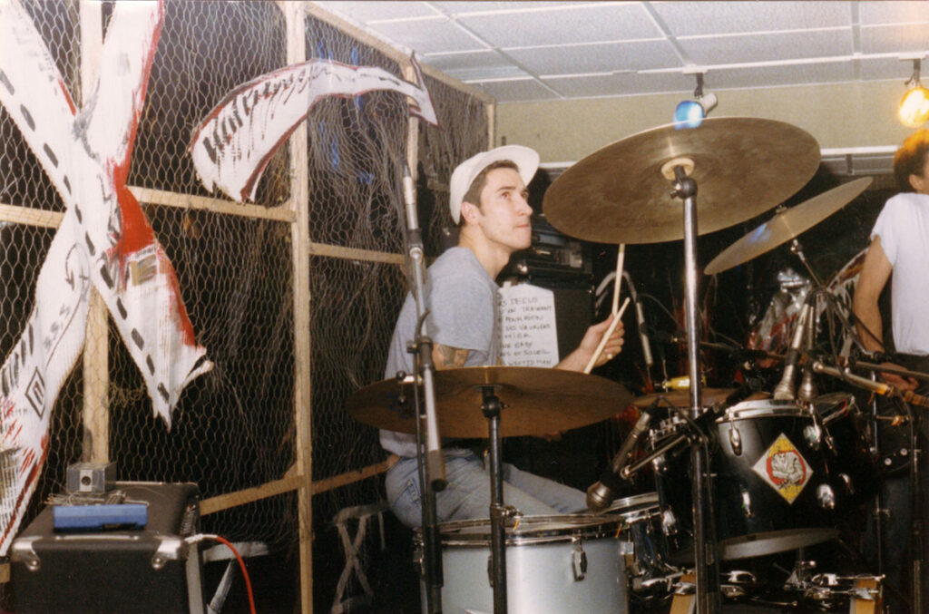 camera-silens-concert-06-02-88.004-1024x677 Cartoons, Camera Silens (06/02/88)