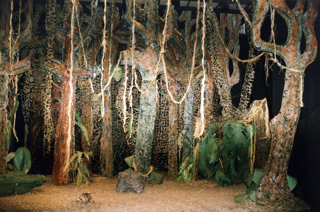 1989.02.07-Photo01-51-Z-4-1024x678 Mélo d’Amélie "Les cravates léopards" (07 au 11/2/89)