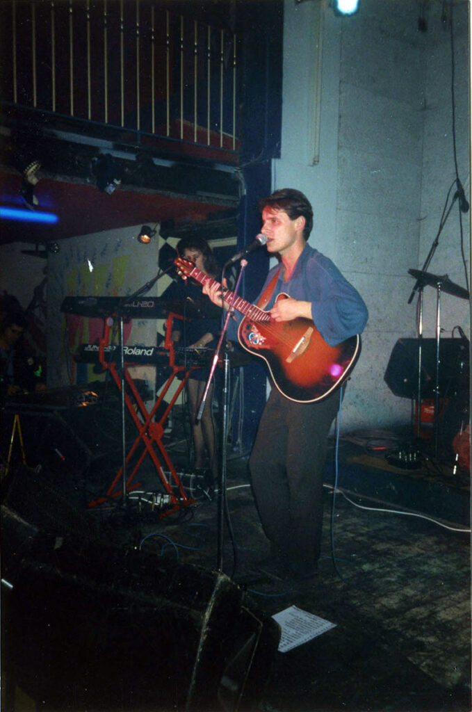 1989.10.20-Bill-Pritchard-Photo01-Dominique-B071-679x1024 Bill Pritchard (20/10/89)