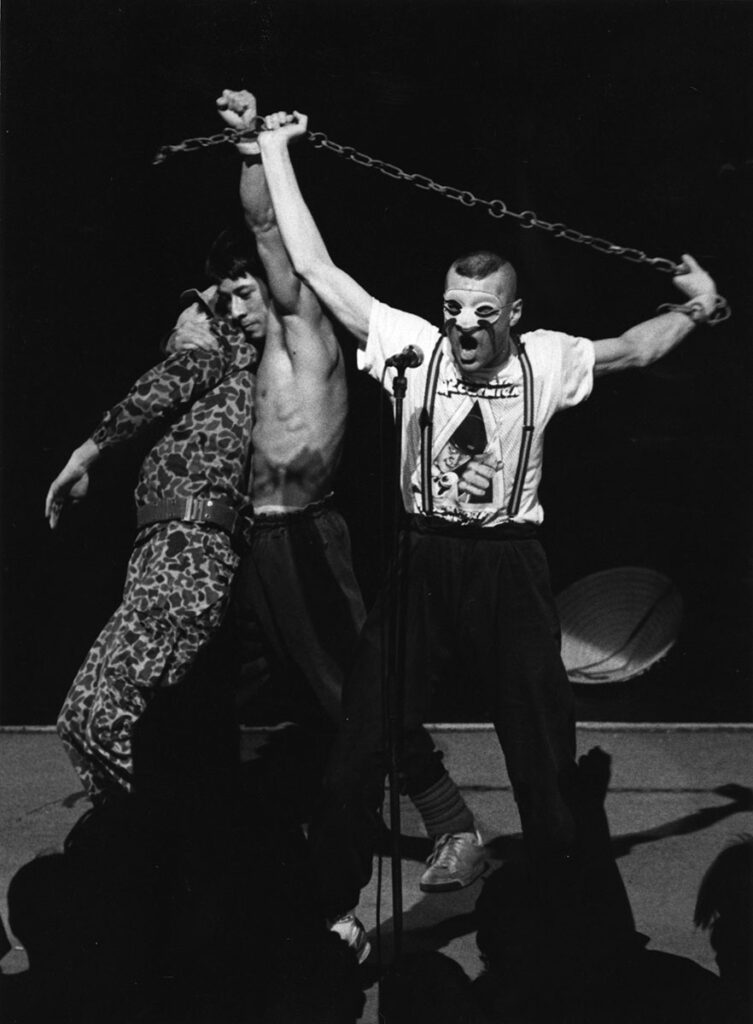 1989.11.09-Berurier-Noir-Euthanasie-Patrice-MarquisPH05-753x1024 Die Toten Hosen, Bérurier Noir (09/11/89)