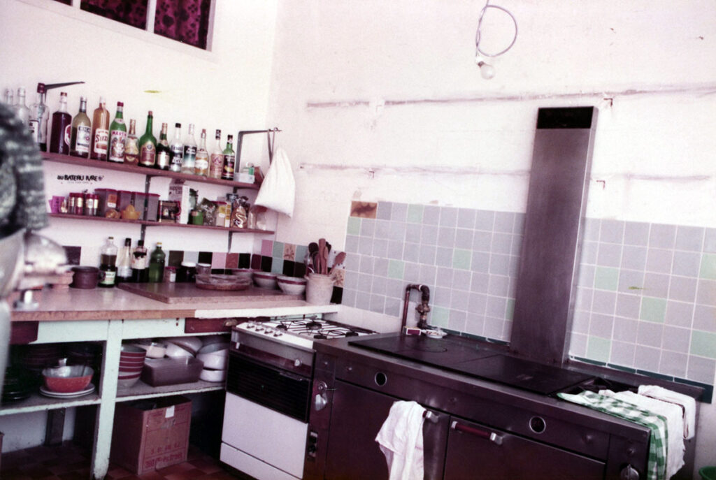 1982-Bateau-Ivre-Photo42-Gisele-1024x687 Bateau Ivre (Blanqui)