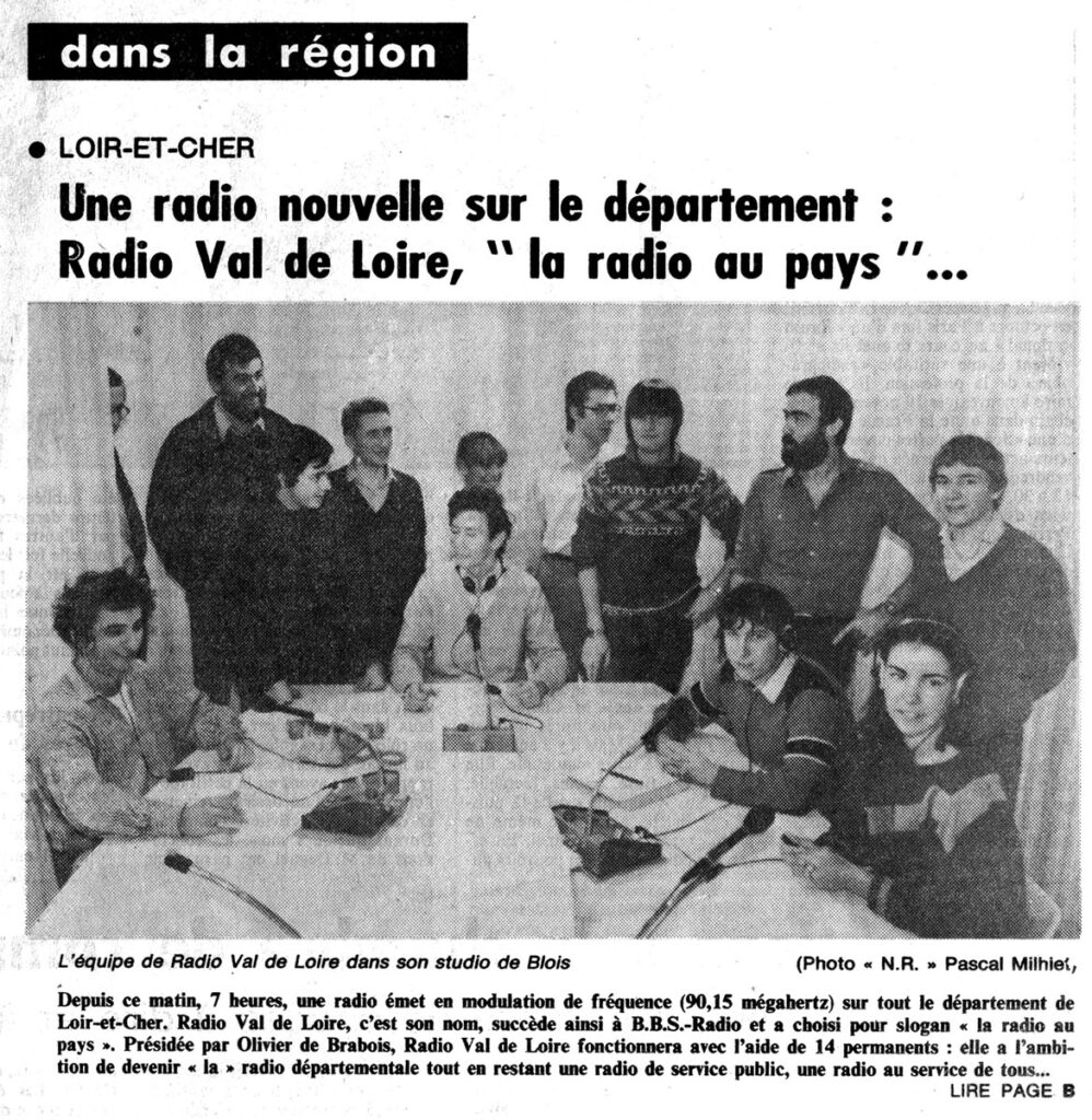 1982.11.17-NRCO.1AD-998x1024 Radio Val de Loire