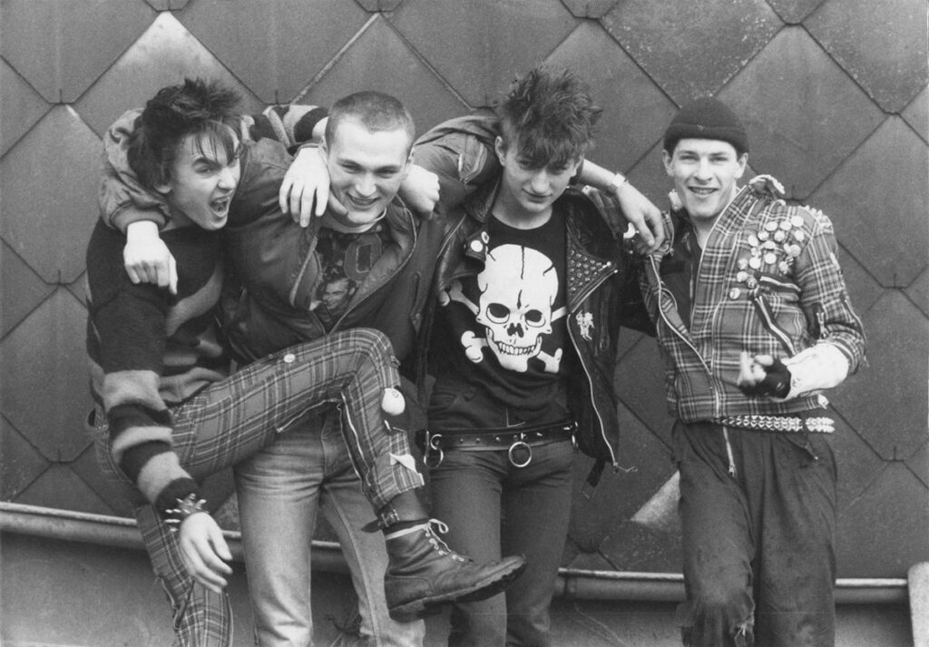 1983.05-Crash-C13-New-WavePH020-Copie-6-1024x713 Crash C13