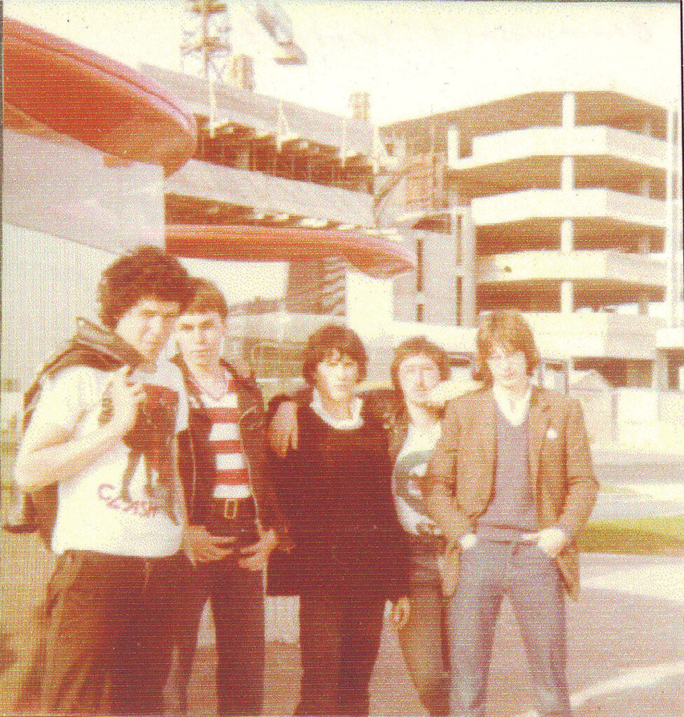 Brainwash-Photo-009-1978-977x1024 Brainwash