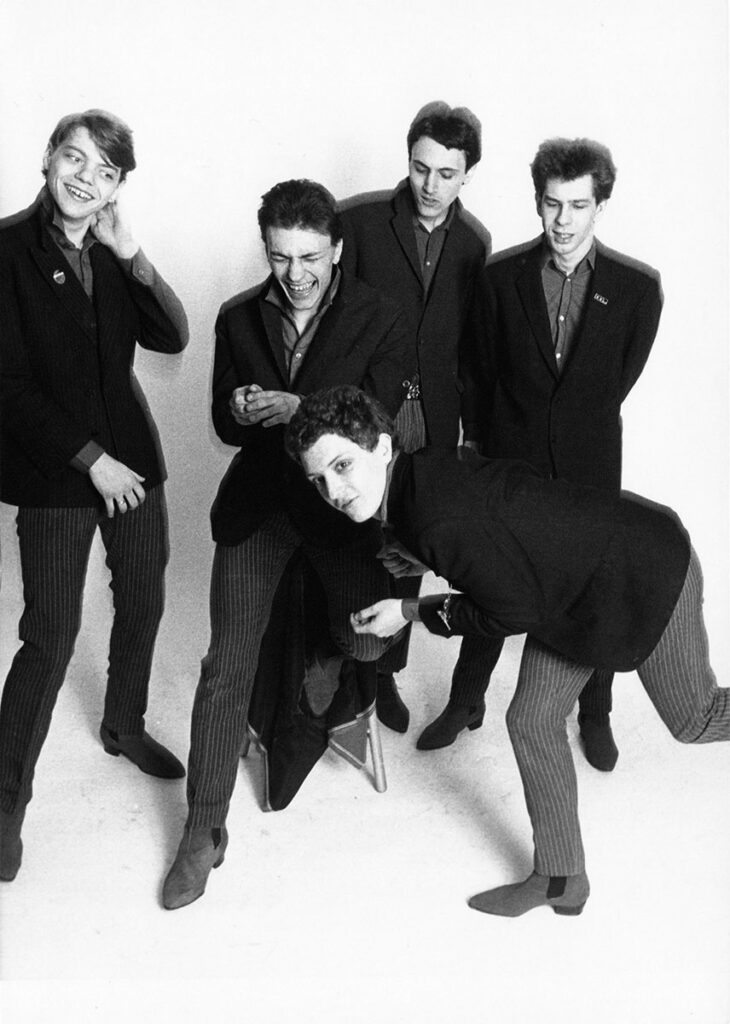 Taxi-Girl-E.P.-Photo01-New-Wave0001-730x1024 Taxi Girl dans Gig