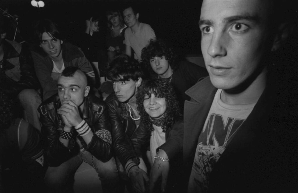 1980.07.07-Sud-Ouest-Michel-AndrePH03-1024x662 Punks à Bordeaux - Les vacances, c’est tout le temps