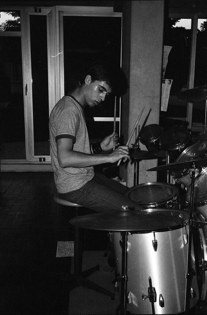1982.09-Brigades-Orchestre-Lydie-Barbarian-GoubardPH05-674x1024 The Brigades (??/09/82)