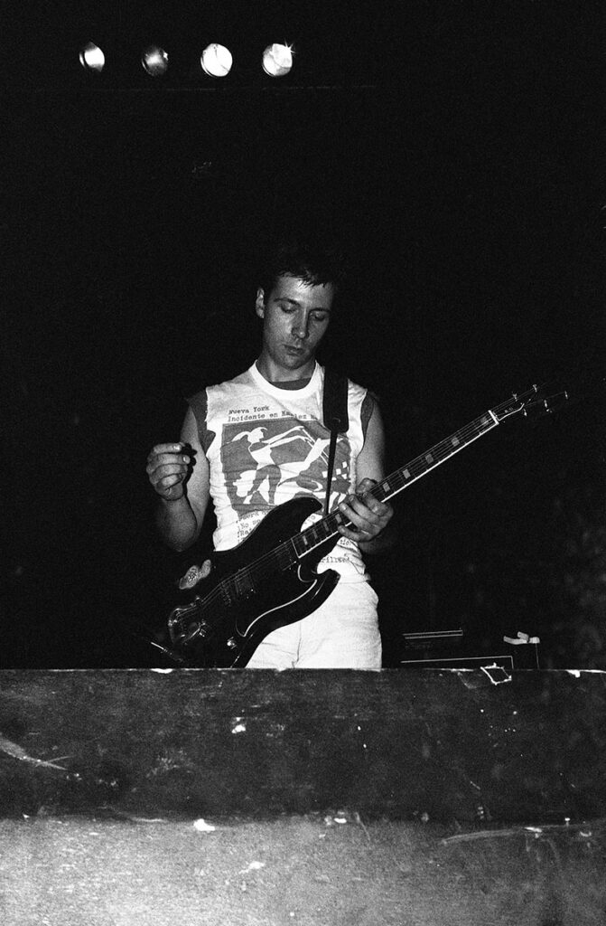 1982.09-Brigades-Orchestre-Lydie-Barbarian-GoubardPH25-671x1024 Orchestre Rouge (??/??/82)