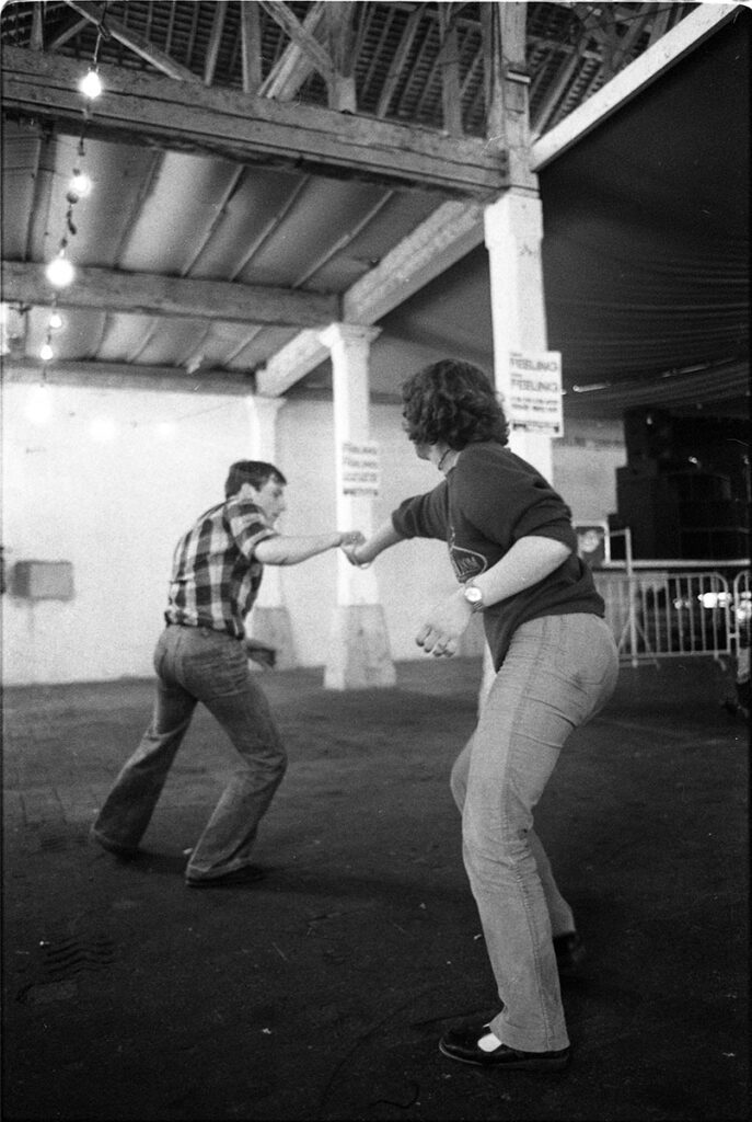Festival-de-Mer-Embareck-EmbareckNEGATIF429a-687x1024 Tremplin à Mer (circa 1977)