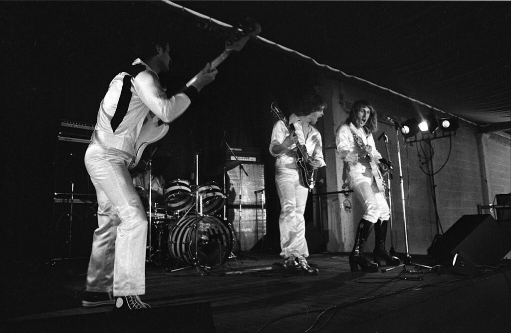 Festival-de-Mer-Embareck-EmbareckNEGATIF430d-1024x667 Tremplin à Mer (circa 1977)